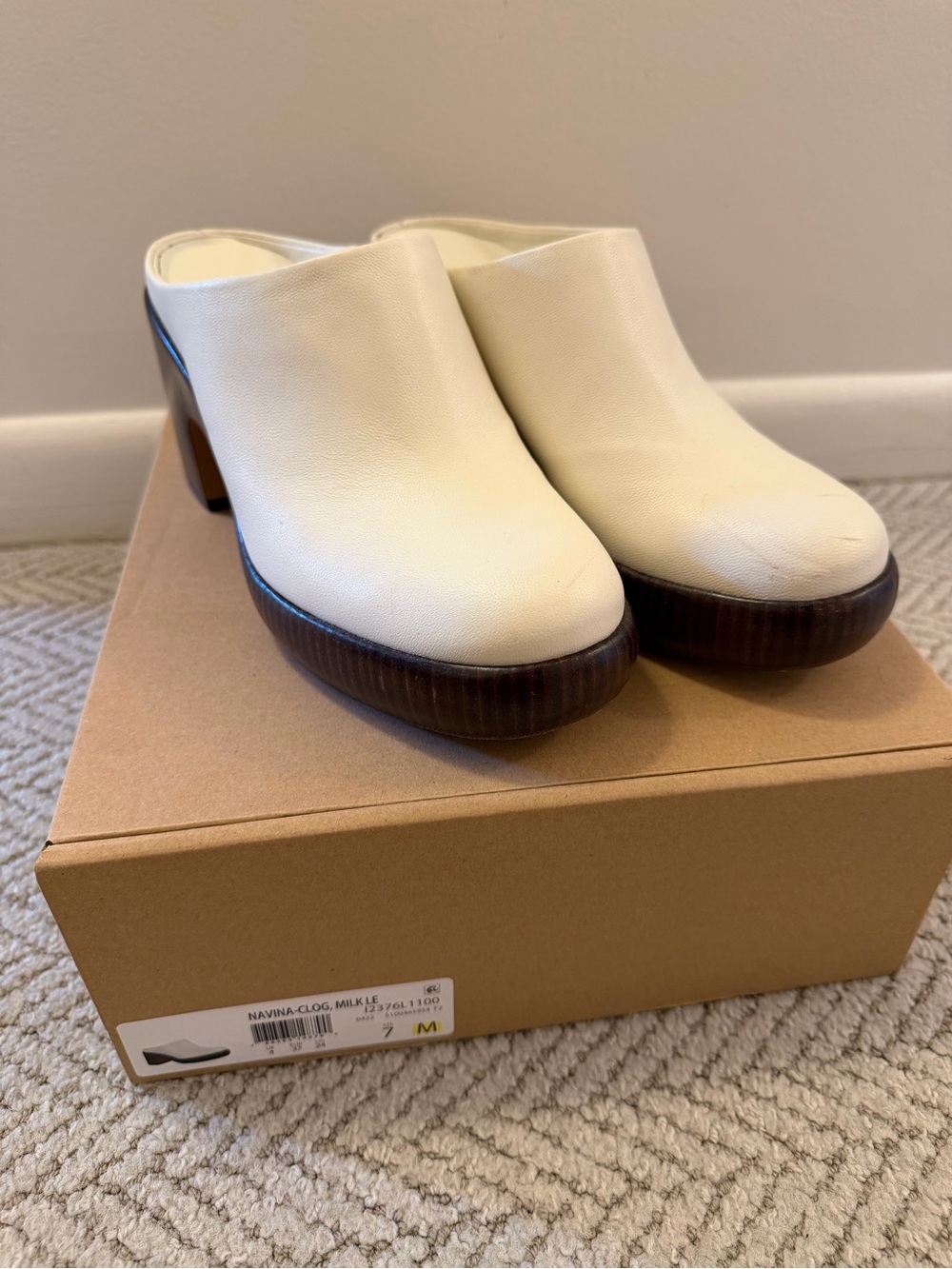 Vince Navina clogs